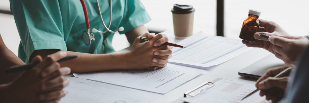 Equiparação Hospitalar: Reduza Impostos na Sua Clínica Hoje!